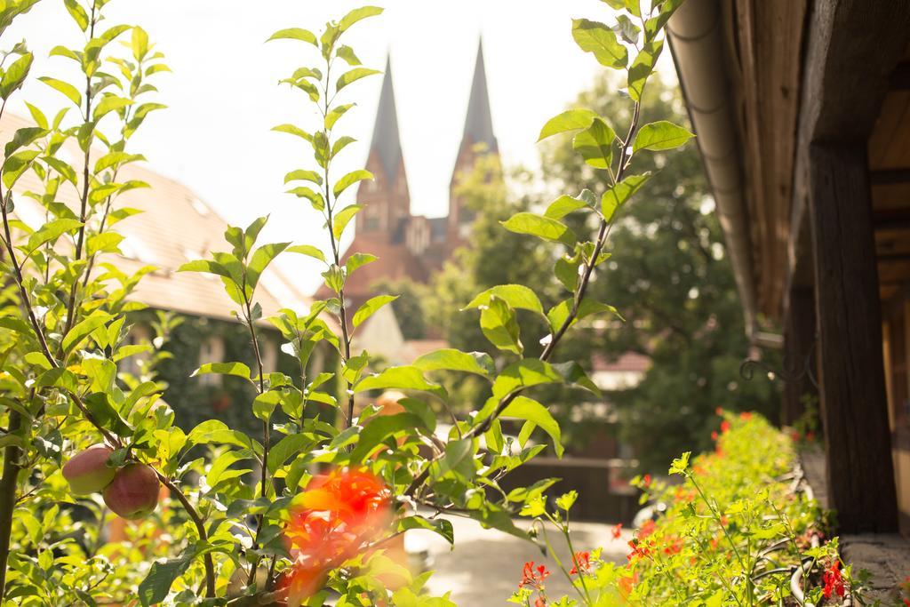 Up Hus Hotel Neuruppin Exterior foto